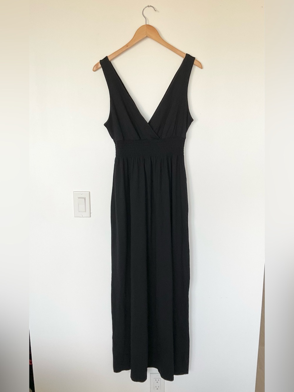 Old Navy Cotton Blend Black V-Neck Maxi Dress with Smocked Waist | Size M casual